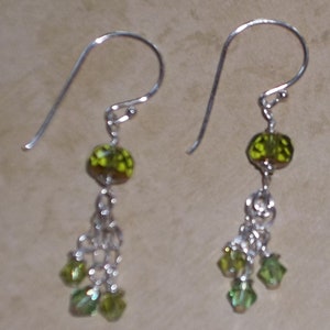 Pendientes de vidrio verde lima y plata de ley
