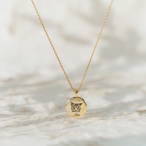 Custom Pet Necklace, Engraved Pet Portrait Pendant, Personalized Pet Name Jewelry, Pet Loss Keepsake, Pet Photo Necklace, Gift for Her image 3