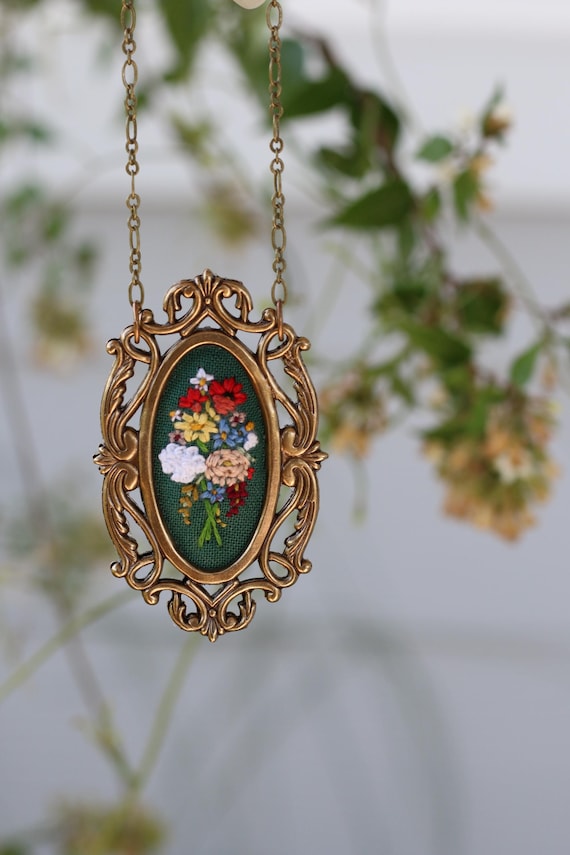 Summer Blooms- hand embroidered necklace, bouquet, flowers, floral