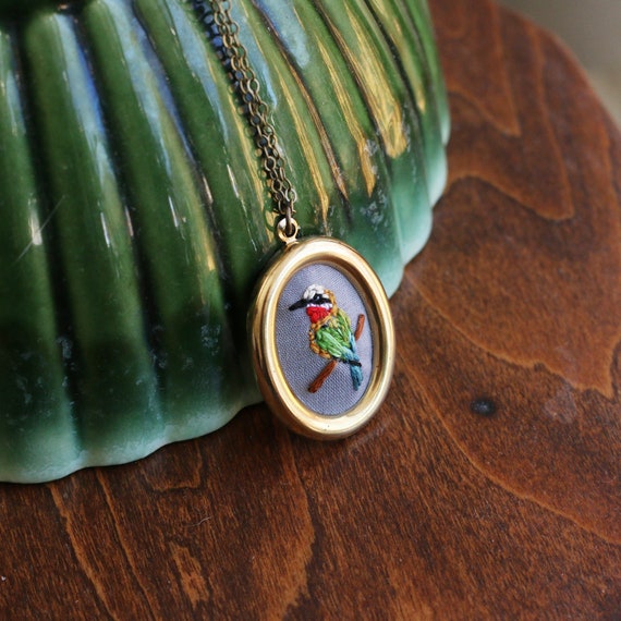 White-fronted bee-eater- hand embroidered necklace, bird, colorful