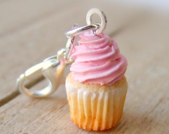 Roze Cupcake Charm (klein) - Ketting/Bedel - Progress Keeper - Planner Charm - Handgemaakt in Groot-Brittannië met polymeerklei - MTO