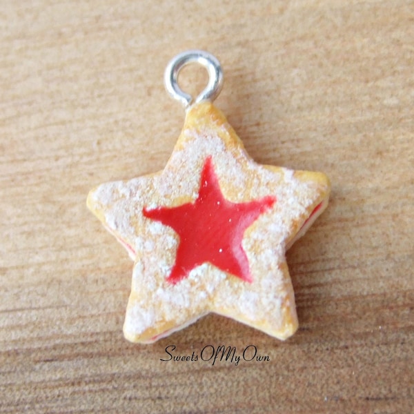 Biscuit Star Jam (petit) - Collier/Charm - Bijoux d'hiver/Noël - Fait main au Royaume-Uni avec de la pâte polymère