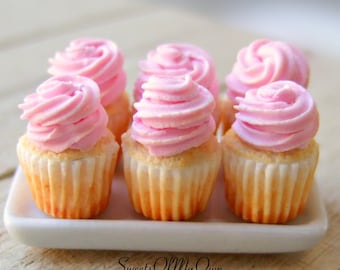 Miniature Pink Cupcakes - Dolls House Miniature Food - Bakery Item for Doll House 1:12 Scale - MTO