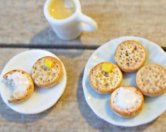 ミニチュア英国式紅茶＋クランペット - ドールハウス用食品、1/12スケール