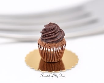 Miniature Chocolate Cupcake - Dolls House Bakery Food, 1:12 Scale, Polymer Clay