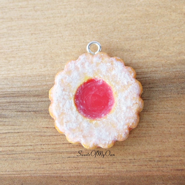 Biscuit rond à confiture - Collier/breloque/porte-clés - Bijoux culinaires - Fait main au Royaume-Uni avec de la pâte polymère