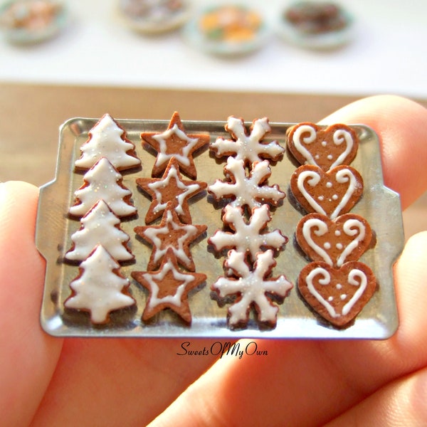 Miniature Christmas Biscuit Set - Gingerbread Tree, Star, Snowflake, Heart - Miniature Food - Bakery Item for Doll House 1:12 Scale