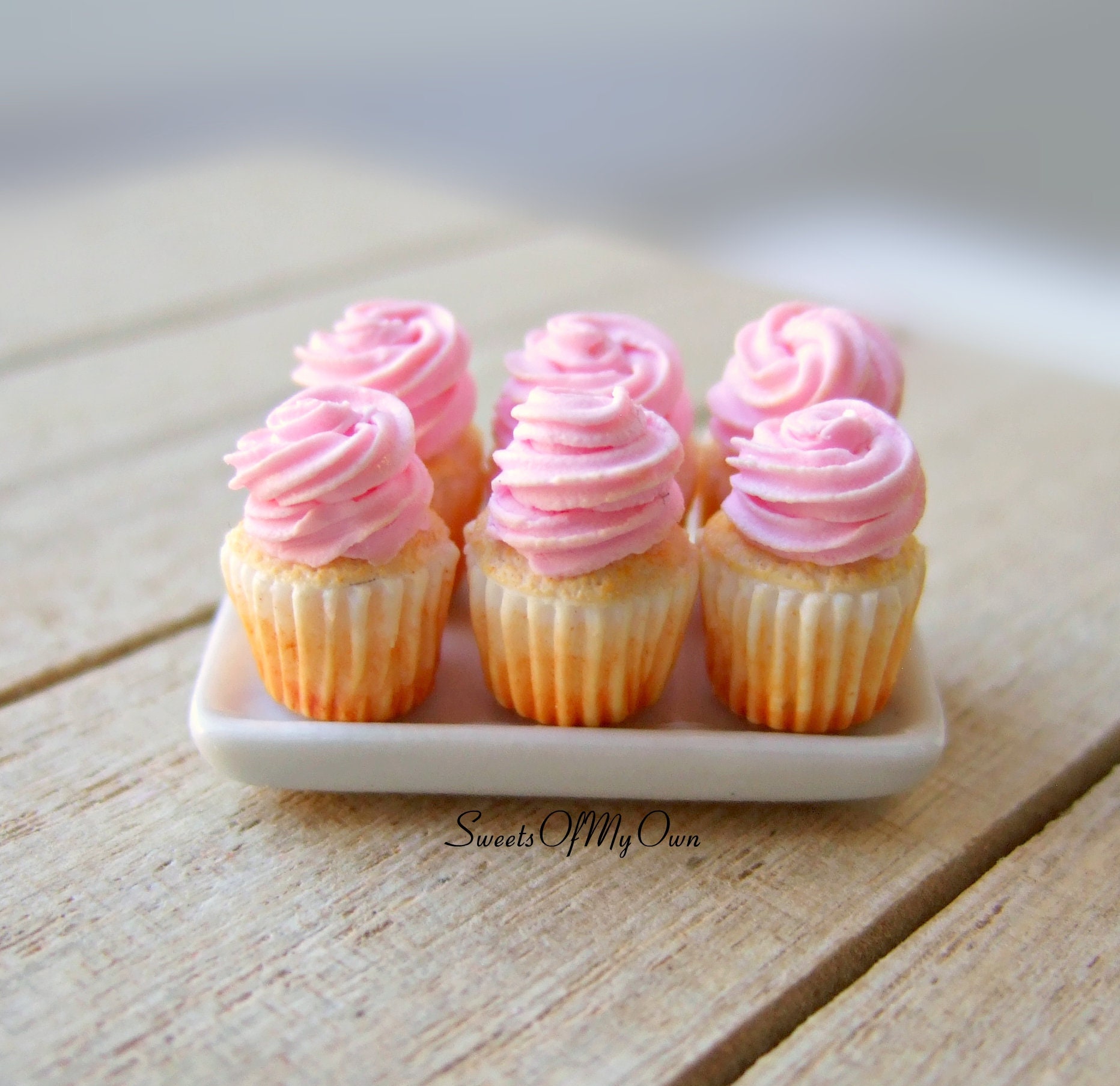 pink cupcake Miniature Pink Cupcakes - Dolls House Miniature Food - Bakery Item