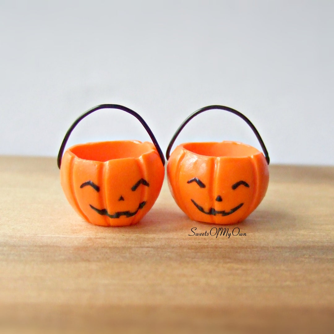 【Trick or Treat】ガレージキット Pumpkin Trick or Treat Bucket Miniature - Dolls House Miniature