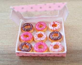 Miniature Box of Ring Doughnuts with Crushed Sprinkles - Dolls House Miniature Food - Bakery Item for Doll House 1:12 Scale