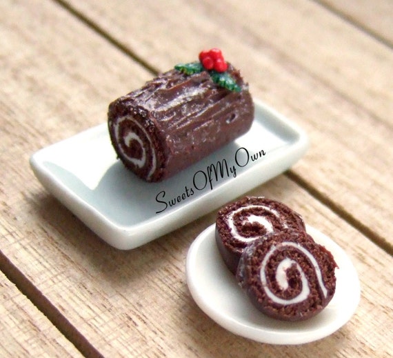 Miniature Yule Log Christmas Cake Dolls House Miniature Food Bakery Item  for Doll House 1:12 Scale Polymer Clay MTO -  Sweden