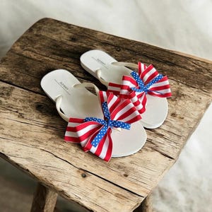 American Flag USA Flip Flops Sandals with Bow Patriotic 4th of July Red White and Blue Summer Shoes Beach Pool Fireworks Stars and Stripes