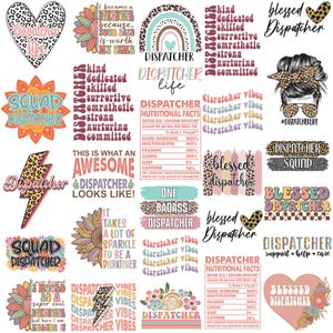 Puede incluir: Una colección de diseños gráficos coloridos con texto relacionado con los despachadores. Los diseños incluyen corazones, girasoles, arcoíris, rayos y texto como "Dispatcher Life", "Blessed Dispatcher" y "Squad Dispatcher".
