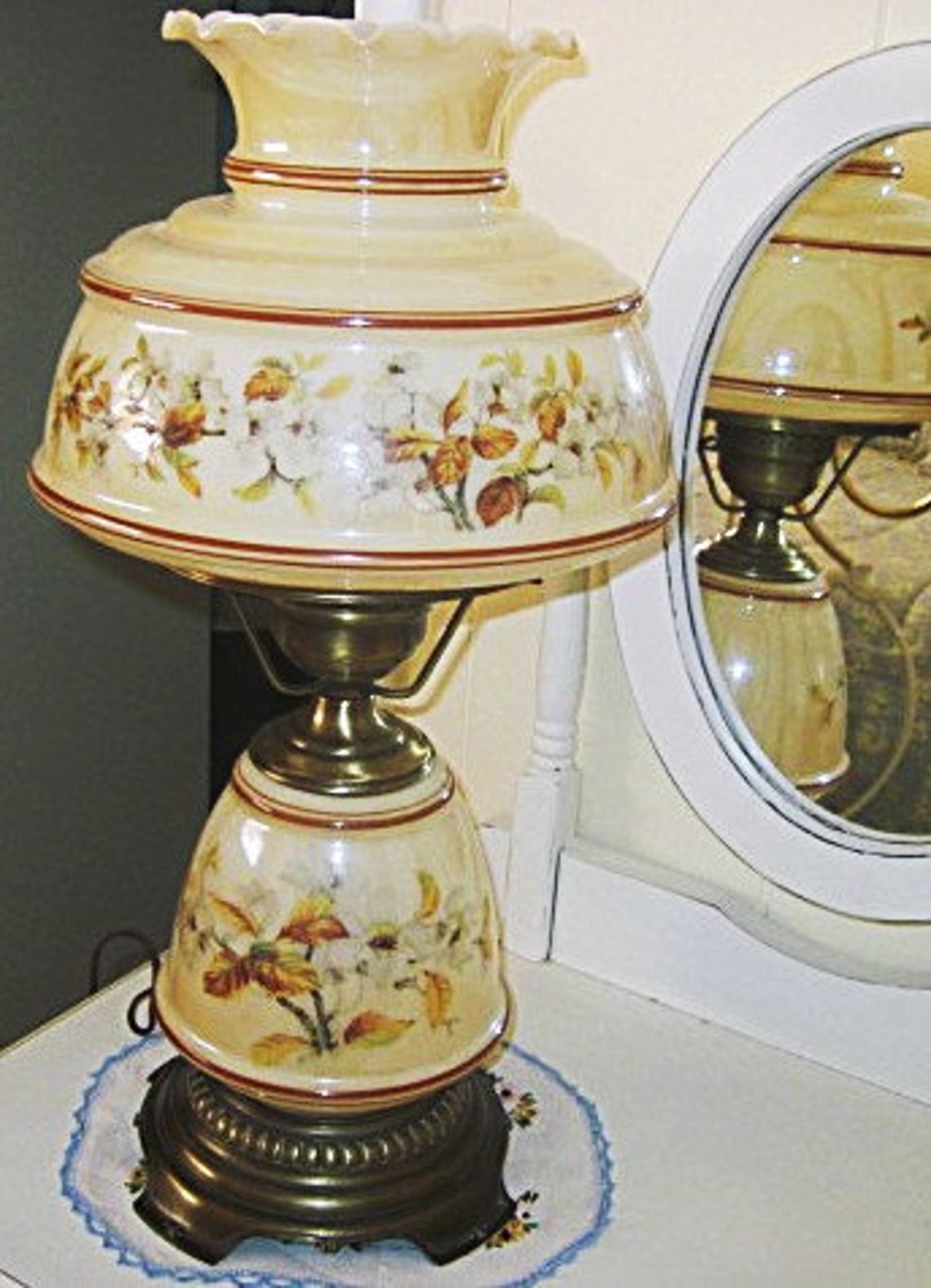 Vintage Quoizel Hurricane Table/Parlor Lamp Etsy