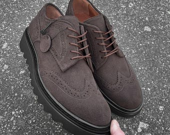 Klassiska skor, Herrskor i mocka, Brudskor, Handgjorda herrsneakers, Minimalistiska läderskor, Skor för speciella tillfällen