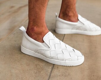 Mocasines de cuero blanco hechos a mano para hombre / Lujosos mocasines de nobuk negro para hombre / Zapatos sin cordones premium para él / Zapatos elegantes de regalo