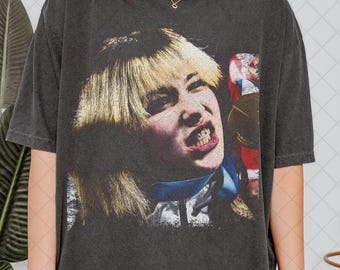 Comfort Colors Vintage Alysa Liu Graphic Tee, Figure Skating Aesthetic Shirt, Sports Portrait T-Shirt, Gift For Women and Man Unisex T-Shirt