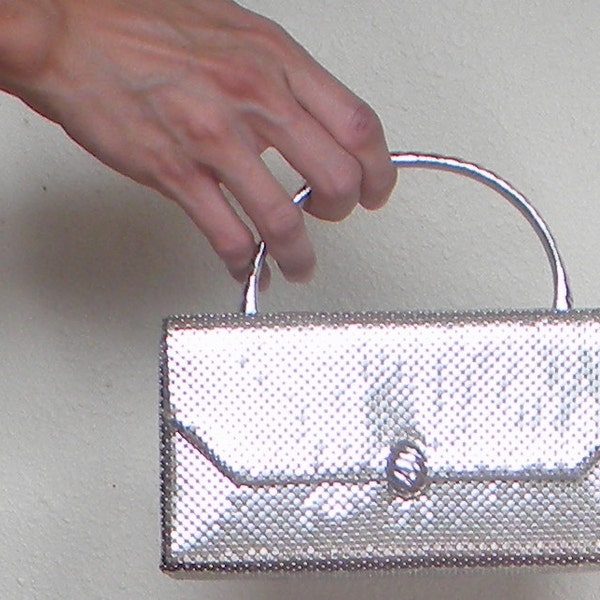 Shimmering 50s Silver Aluminum Mesh Formal Bag, Clutch