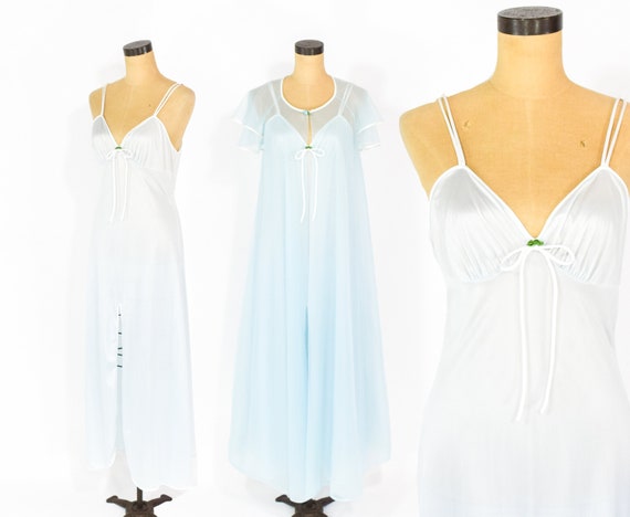 1970s Blue Peignoir Set