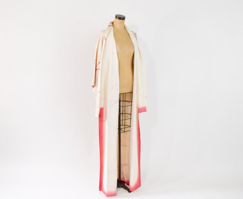 Japanese Kimono Jacket 1940s Ivory Silk Long Kimono Ombre Lining Kimono
