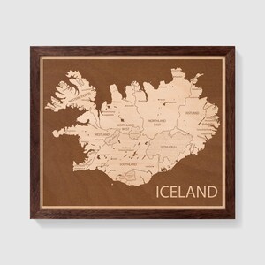 Art déco d'Islande, carte de l'Islande, cadeau de mariage en Islande, cadeau de voyage pour homme, cadeau d'anniversaire personnalisé, cadeau personnalisé pour couple, carte en bois