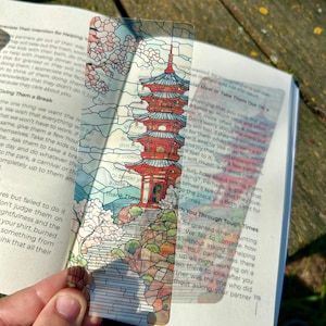 Japanese Shinto Shrine Bookmark – Sacred Torii Gate, Spiritual Japan Aesthetic, Zen Gift, Book Lover Accessory, Tranquil Reading Charm