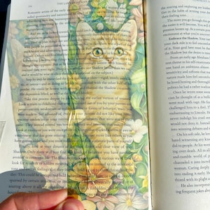 Handmade Tabby Cat Bookmark – Cute Floral Cat Bookmark for Readers, Pet Lovers & Bookworms – Unique Gift for Cat Lovers