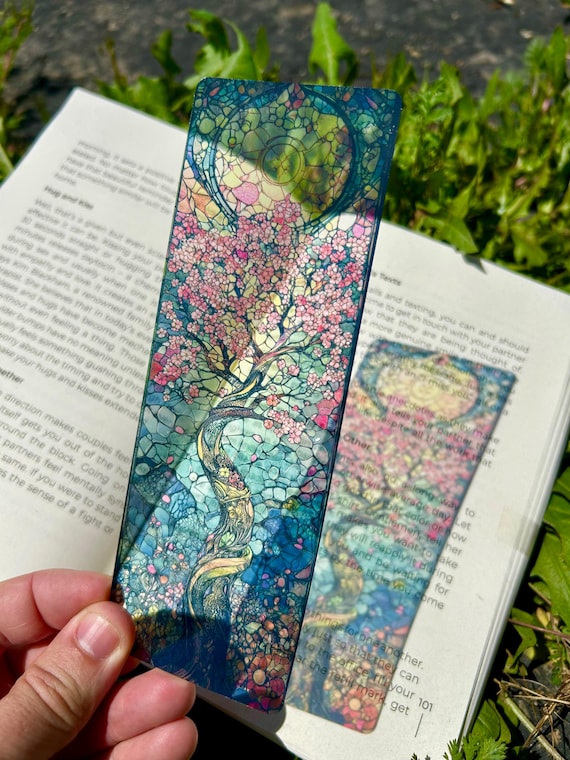 Cherry Blossom Bookmark – Sakura Spring Art, Nature-Inspired Keepsake, Book Lover Accessory