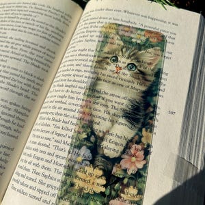 Floral Kitten Bookmark – Cute Cat in Flowers Bookmark for Readers, Cottagecore Aesthetic, Stained Glass Style Gift for Book Lovers