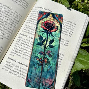 Segnalibro True Love Rose – Romantico vetro colorato floreale, elegante arte della rosa, regalo perfetto per coloro che apprezzano la bellezza senza tempo