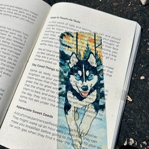 Husky Sled Dog Bookmark, Adventure-Inspired Dog Bookmark, Gift for Husky Lovers, Arctic Nature Book Accessory for Outdoor Readers