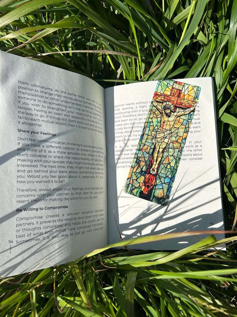 This Jesus bookmark is a beautifully handcrafted bookmark featuring a faith-inspired design, perfect for Christian readers and Bible study. This bookmark serves as a reminder of faith, hope, and inspiration, making it a meaningful bookmark for daily devotionals. A thoughtful religious gift, this bookmark is ideal for those who love scripture, prayer, and spiritual reflection. Add this bookmark to your collection for a touch of faith in every read.