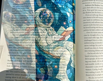 Astronaut Reading Bookmark – Cosmic Space Art for Book Lovers – Galaxy Starry Night Bookmark – Bookish Gift – Astronaut in Space Bookmark