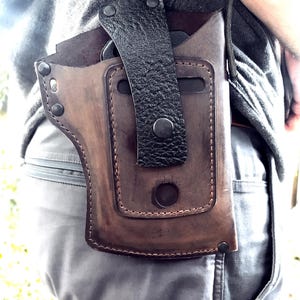 Handcrafted Leather iPhone Belt Holster: Tactical Style & Protection
