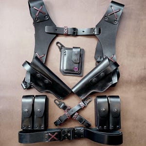Handcrafted Leather Double Shoulder Holster for Colt 1911, Tactical Belt & Mag Pouches