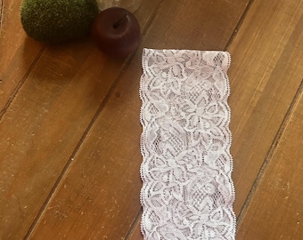 diadema de encaje blanco