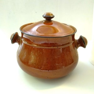 Caramel Brown Glaze Stoneware Crock Pot with Lid