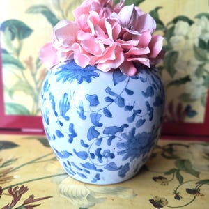 Vintage Blue & White Chinoiserie Ginger Jar Vase: Floral Motif