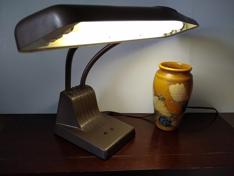 Vintage Dazor 1000 Desk Lamp Industrial Metal Drafting Desk Etsy