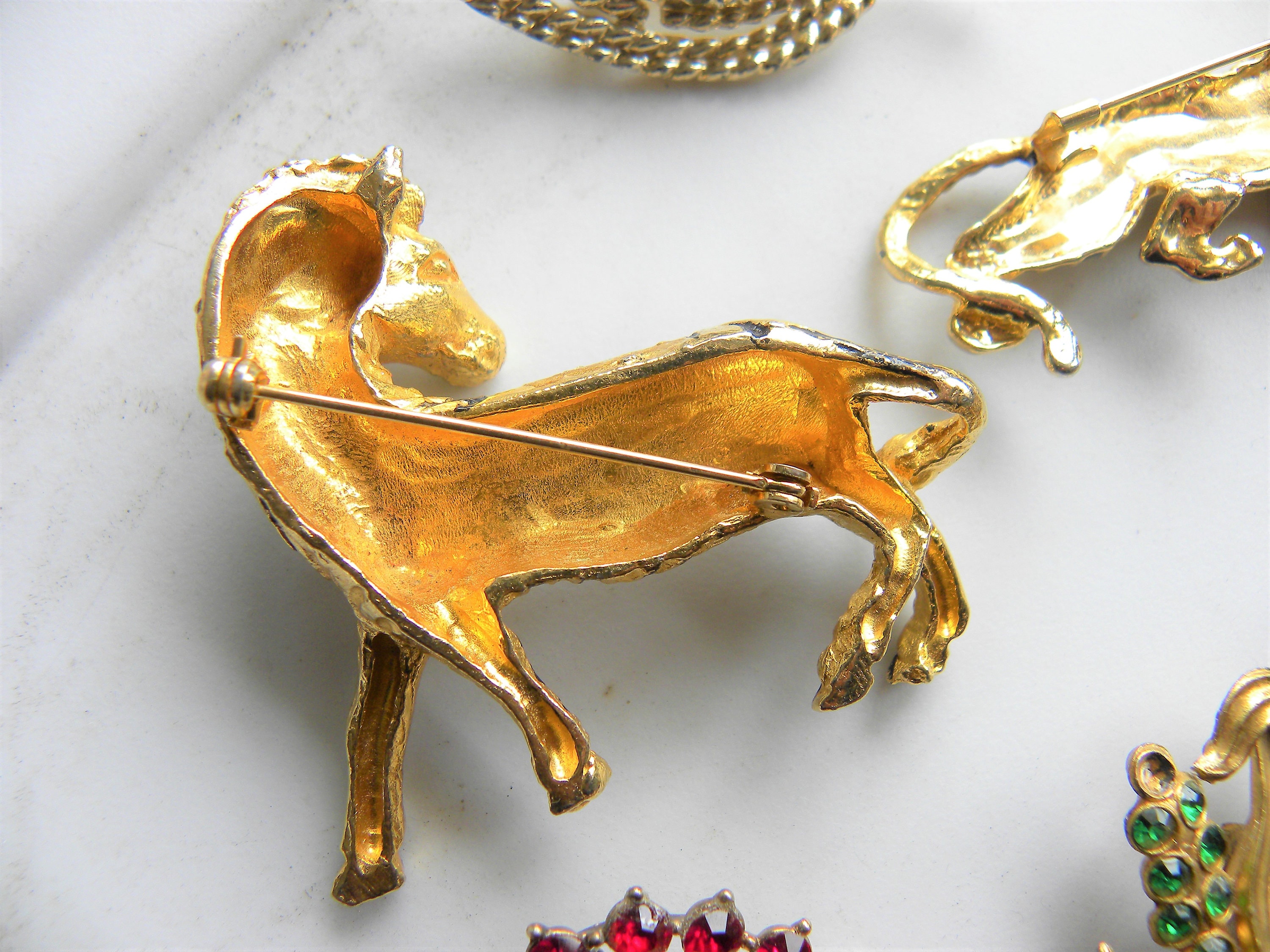 Broche Animalière Rétro Zèbre - Or émaillé Noir Avec Cristal - Occasion - Modèle 3205