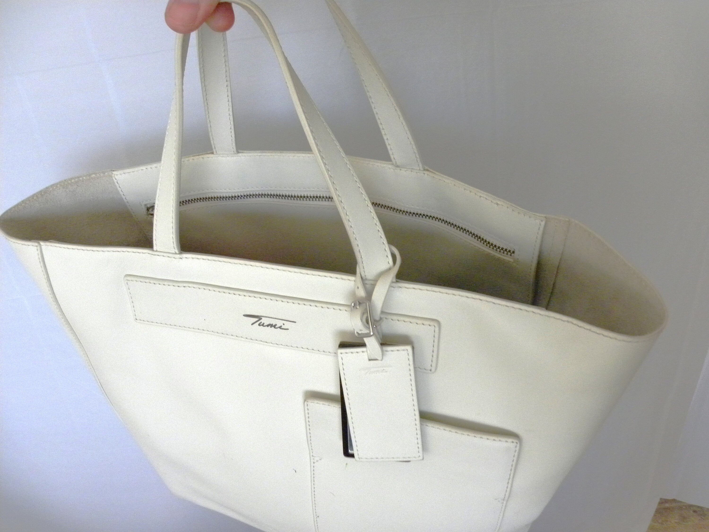 Tumi White Cowhide Leather Tote Bag With Hang Tag Mirror and