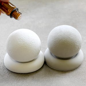 Concrete Moon Zen Essential Oil Diffuser | White & Gray Cement Passive Diffuser with Base | Smokeless Cozy Aromatherapy Home Fragrance