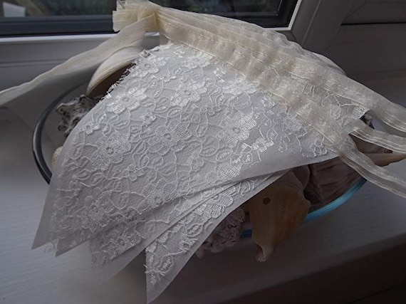 Ivory Lace Bunting: Vintage Shabby Chic Wedding Garland