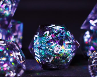 Juego de dados DnD con núcleo líquido Shiny Galaxy para juegos de magia, juego de dados Dark Moon Dungeons and Dragons para juegos de rol, juego de dados D&D con núcleo líquido único