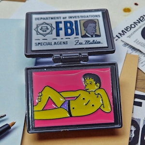 Distintivo/spilla smaltata dell'FBI Fox Mulder Simpson