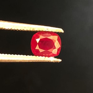 0.67CT Natural Untreated Pigeon Blood Ruby –Natural Ruby Gemstone | Loose Red Gemstone for Fine Jewelry | Rare Ruby | July Birthston 5*4*3MM