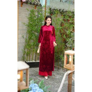 Pre-made Ao Dai Viet Nam traditional | Women’s Velvet Ao Dai – Elegant Modern Straight-Cut Design with Charming Floral Patterns