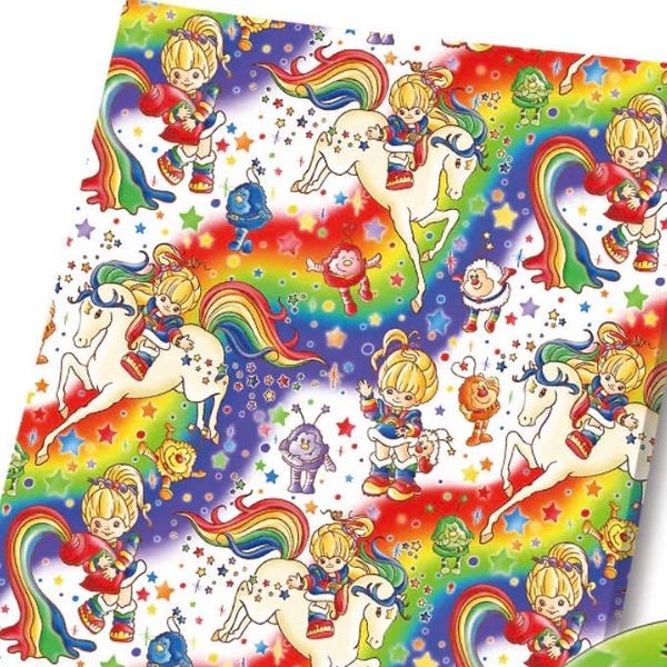 Tela de polialgodón con estampado de Rainbow Brite, personaje de dibujos animados retro de los años 80 (28103)