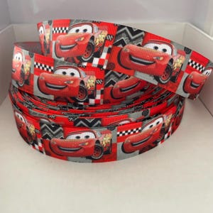 grosgrain lint van Lightning McQueen Cars-personage op maat geknipt