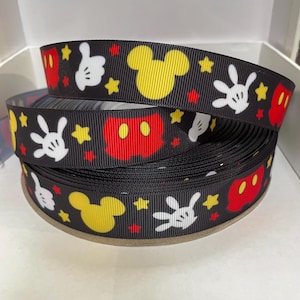 Cinta de grosgrain con el personaje de Mickey Mouse cortada a medida
